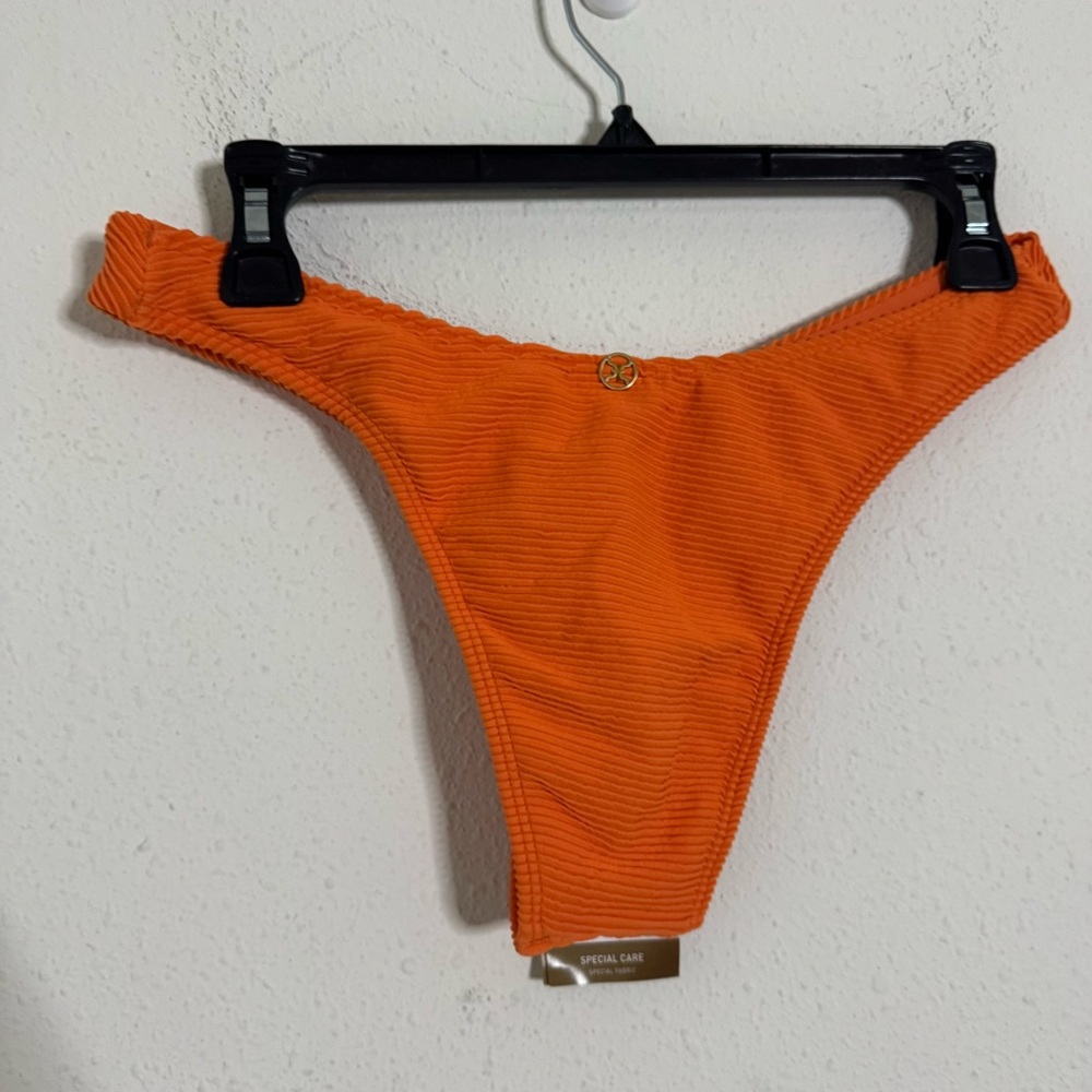 Vix Paul hermanny Kayla Ana giulia tangerine bikini set - Picture 11 of 13